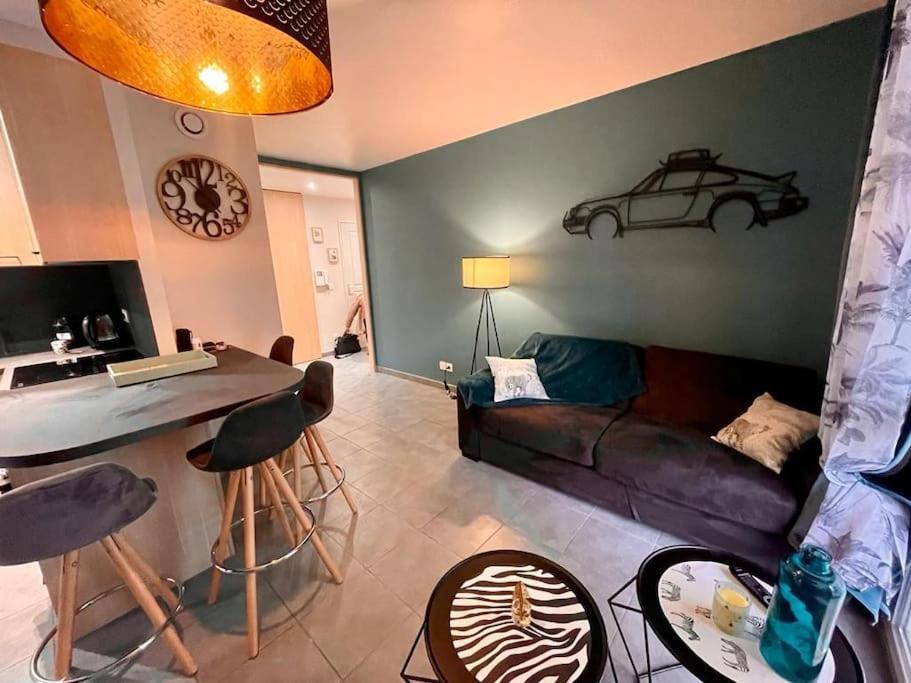 Elegant 45 M2 Lyon 6 + Garage. Idealement Situe Lião Exterior foto